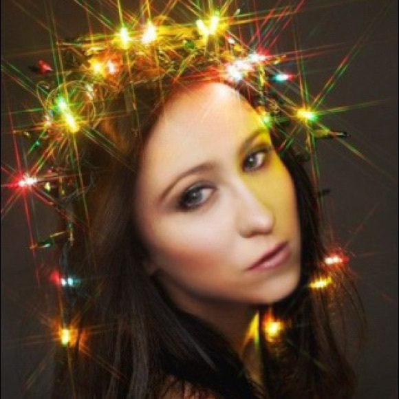 Meet Poshmark Ambassador Lorrie! Please Read Me! - Picture 5 of 6